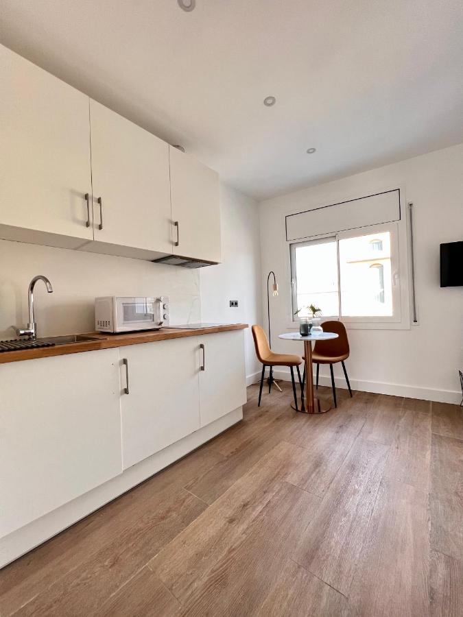 Crysoyle Apartment Barcelona Next To Camp Nou Л'Успіталет-да-Любрагат Екстер'єр фото